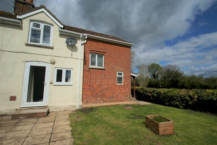 3 Bedroom Cottage To Rent In Westover Farm, Goodworth Clatford, SP11