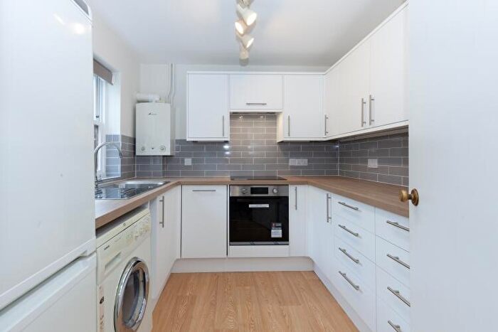 2 Bedroom Terraced House To Rent In Shirelake Close, City Centre, OX1