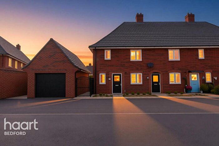 2 Bedroom End Of Terrace House For Sale In Longville Grove, Bedford, MK43