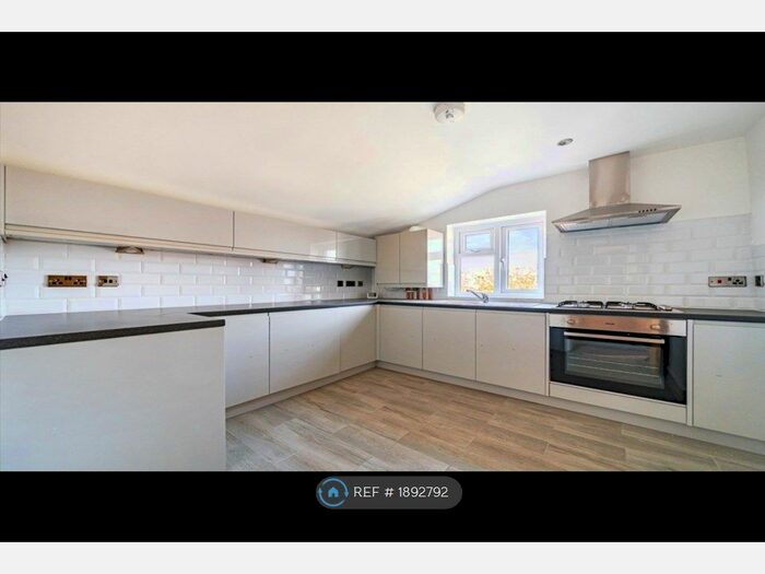 1 Bedroom Flat To Rent In Plumstead, Plumstead, SE18