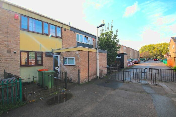 5 Bedroom Property To Rent In Sark Walk, London, E16