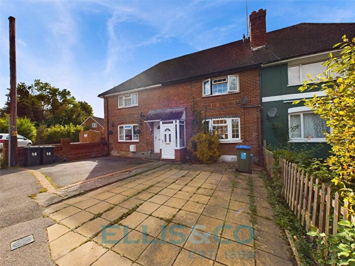 3 Bedroom Terraced House For Sale In Barnetts Road, Leigh, Tonbridge, Kent, TN11