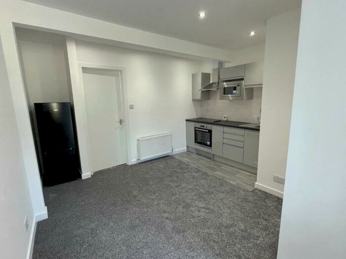 1 Bedroom Flat To Rent In Clepington Road, Dundee, DD3