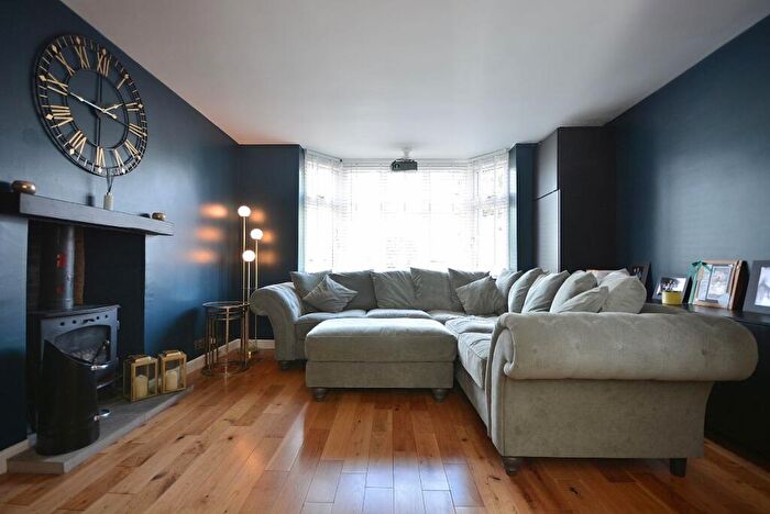5 Bedroom Detached House For Sale In Highfield Road, Nuthall, NG16