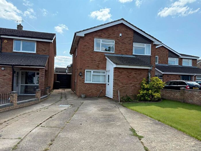 4 Bedroom Detached House To Rent In Shefford Road, Meppershall, Bedfordshire, SG17