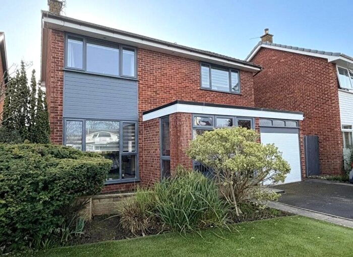 4 Bedroom Detached House For Sale In Forest Drive, Lytham, FY8