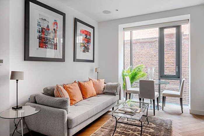 1 Bedroom Flat For Sale In Bedford Street, Covent Garden, WC2E