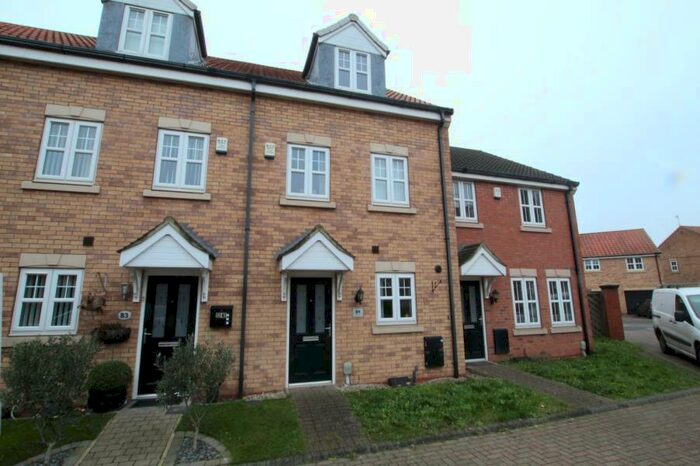 3 Bedroom Terraced House To Rent In Pools Brook Park, Kingswood, HU7