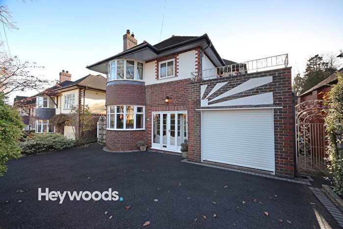3 Bedroom Detached House For Sale In Kingsway East, Westlands, Newcastle-Under-Lyme, ST5