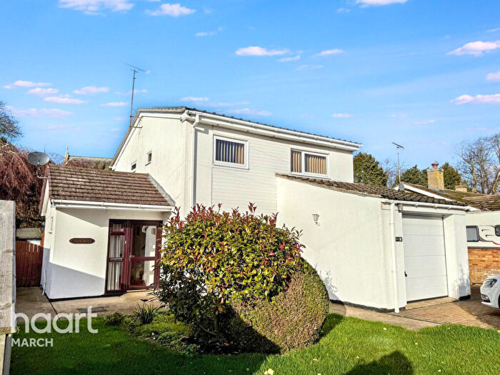 4 Bedroom Detached House For Sale In Taymor Place, Welney, PE14