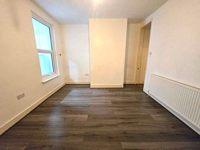 4 Bedroom Terraced House To Rent In Woodheyes Road, London, NW10