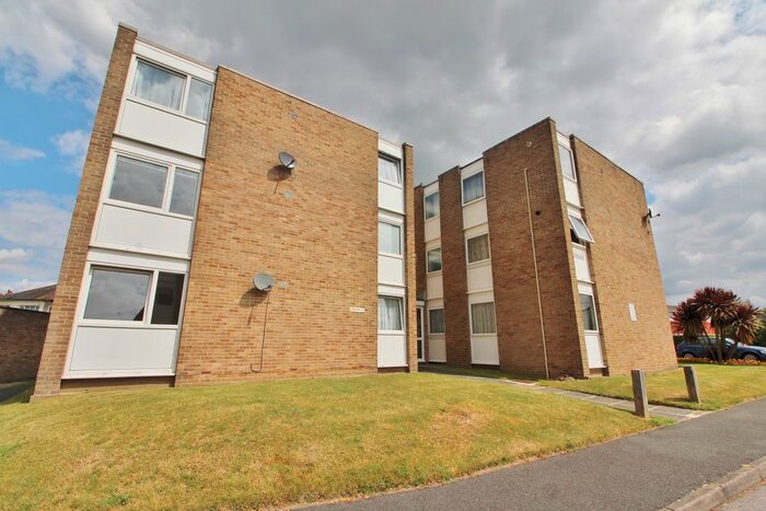 2 Bedroom Flat To Rent In Watermead Road, Farlington, Portsmouth, PO6