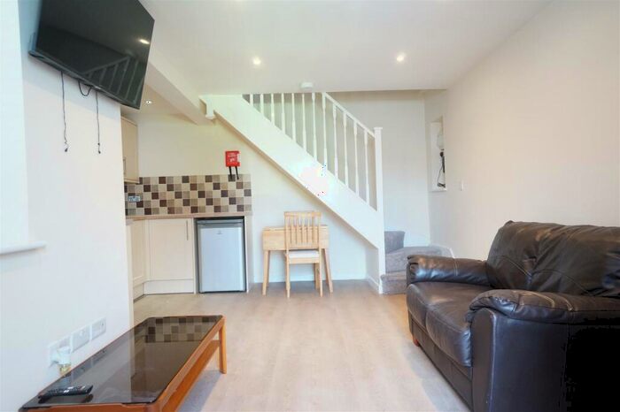 1 Bedroom Apartment To Rent In Caernarfon Road, Bangor, LL57