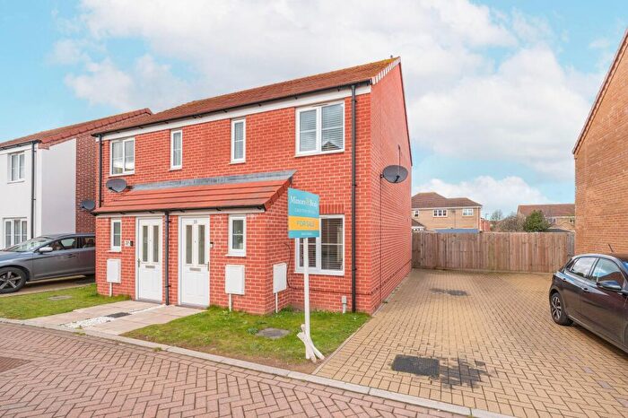2 Bedroom Semi-Detached House For Sale In Adams Drive, Bradwell, NR31