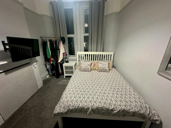 1 Bedroom Flat To Rent In Cheriton Road, Folkestone, CT19