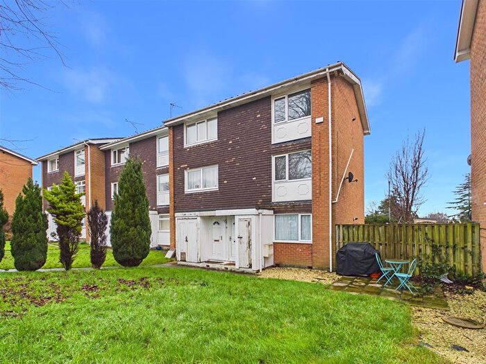 2 Bedroom Maisonette For Sale In Sherwood Place, Dronfield Woodhouse, Dronfield, S18
