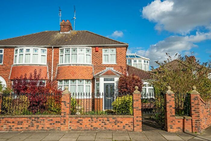 3 Bedroom Semi Detached House For Sale In Heworth Hall Drive, York, YO31
