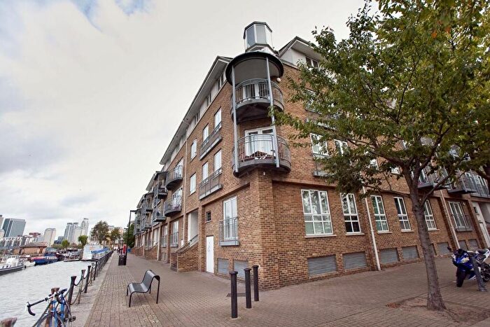 2 Bedroom Apartment To Rent In Rainbow Quay, Surrey Quays, SE16