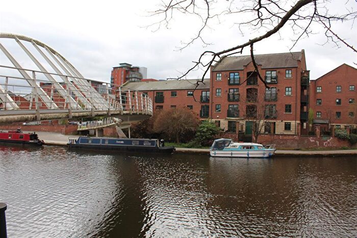 2 Bedroom Apartment To Rent In Ashton House, Slate Wharf, Manchester, M15