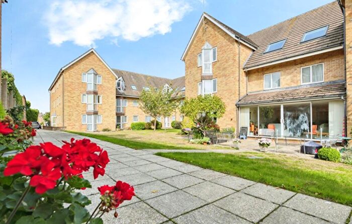 1 Bedroom Retirement Property For Sale In Sunnyhill Road, Poole, BH12