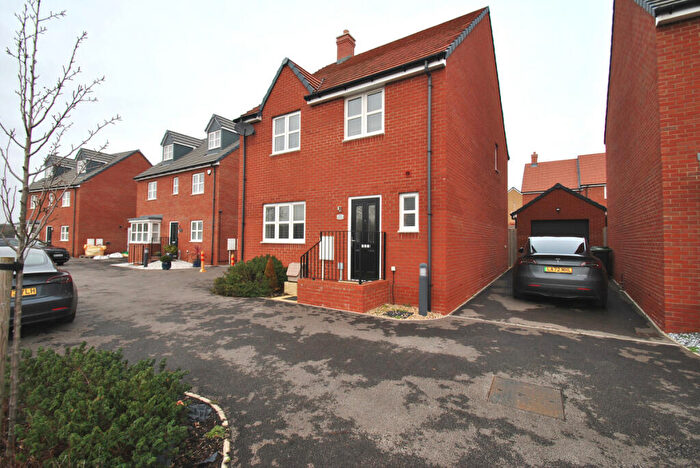 4 Bedroom Detached House To Rent In Waldock Meadow, Hitchin, SG5