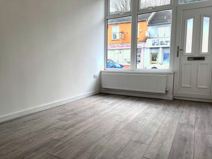 1 Bedroom Flat To Rent In Woodfield Street, Morriston, Swansea, SA6