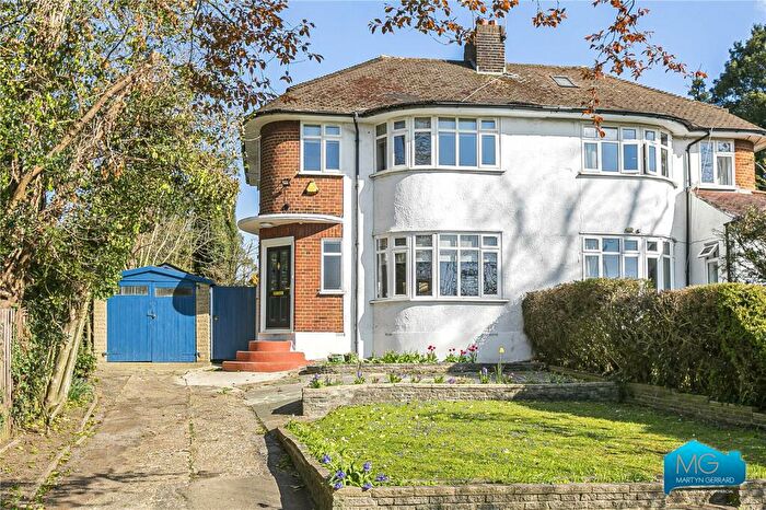 3 Bedroom Semi-Detached House To Rent In Ashfield Road, London, N14