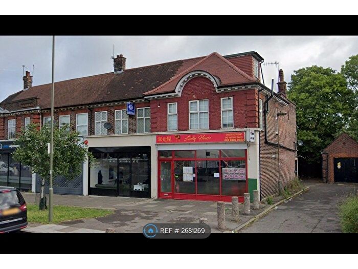 3 Bedroom Flat To Rent In Greyhound Hill, London, NW4