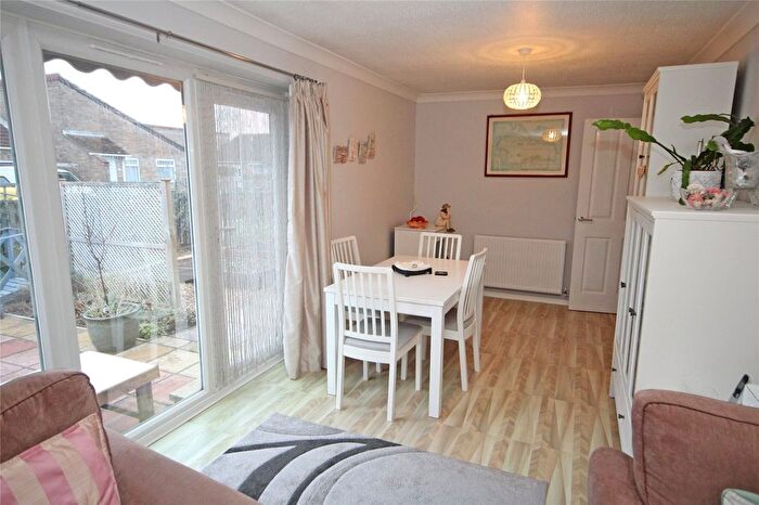 3 Bedroom Bungalow For Sale In Hatfield Court, New Milton, Hampshire, BH25