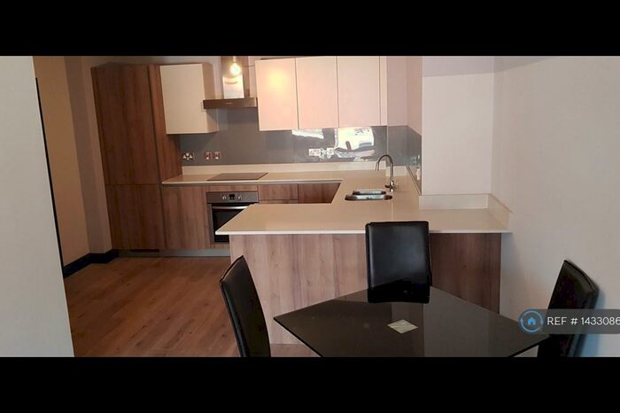 3 Bedroom Flat To Rent In Thomas Street, Manchester, M4