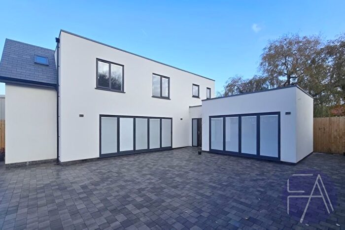 3 Bedroom Detached House For Sale In Liverpool Road, Southport, Merseyside, PR8