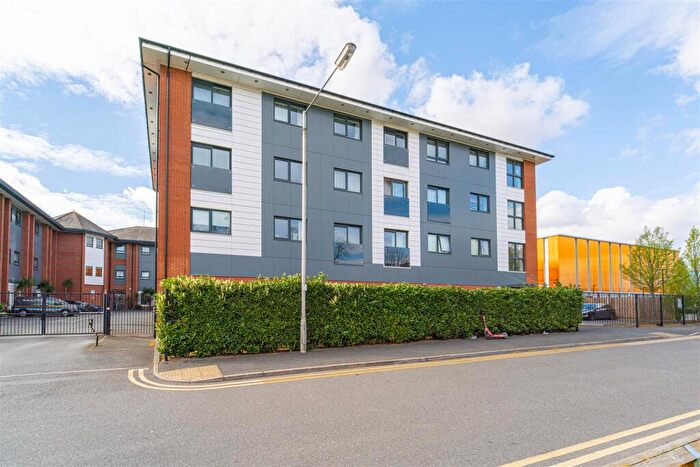 2 Bedroom Apartment For Sale In Whitby Road, Slough, SL1