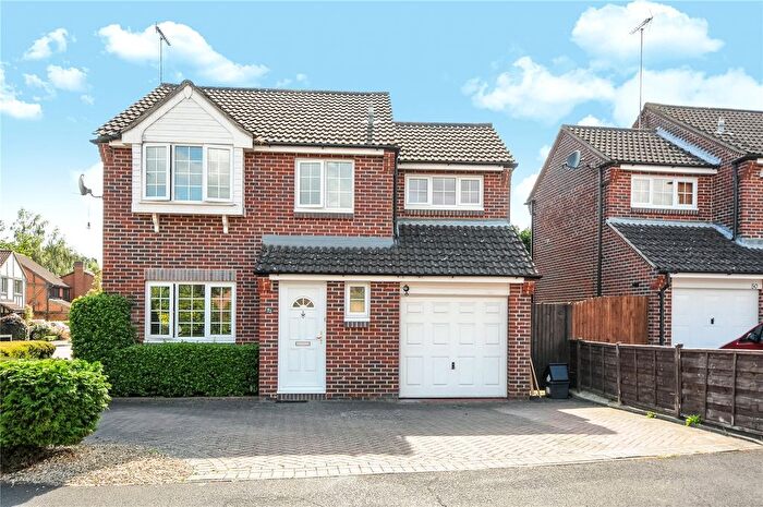 3 Bedroom Detached House To Rent In The Lilacs, Wokingham, Berkshire, RG41