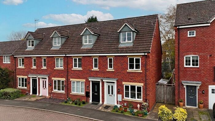 3 Bedroom End Of Terrace House For Sale In Candler Drive, Stone, ST15