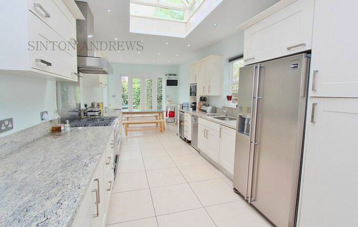 6 Bedroom Terraced House To Rent In Colebrooke Avenue, Ealing, W13