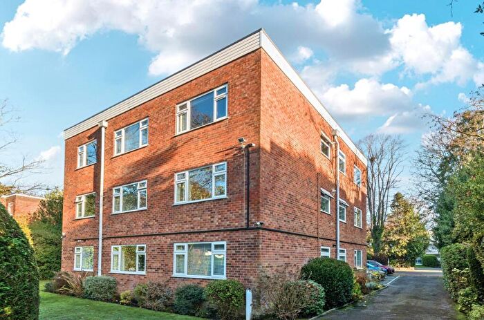 2 Bedroom Flat For Sale In Wellington Road, Bournemouth, BH8