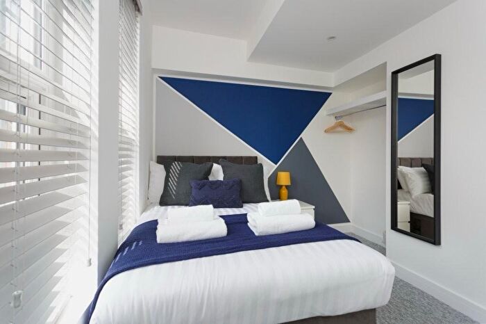 7 Bedroom Terraced House To Rent In Norman Road, Southsea, PO4