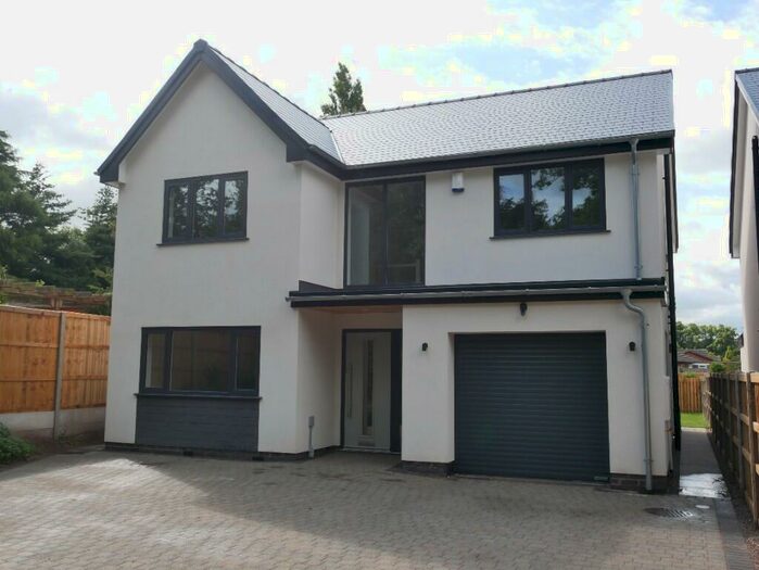 4 Bedroom Detached House For Sale In Bryn Goodman Ruthin, LL15