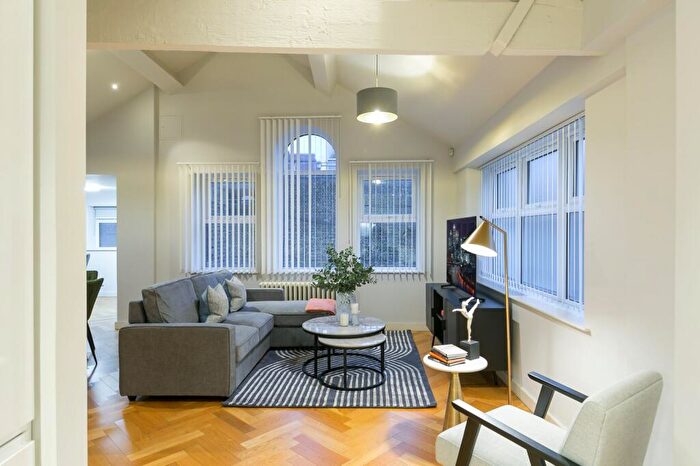 2 Bedroom Apartment To Rent In Arlington Road, NW1