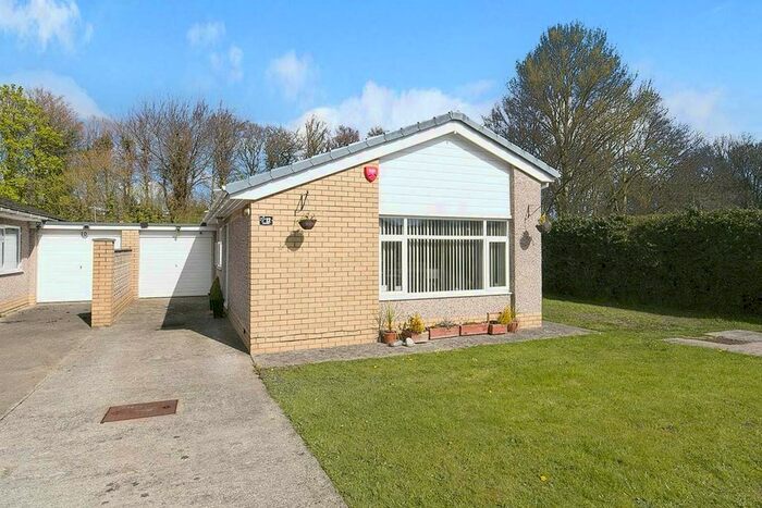 3 Bedroom Bungalow For Sale In Pant Glas, St. Asaph, Denbighshire, LL17