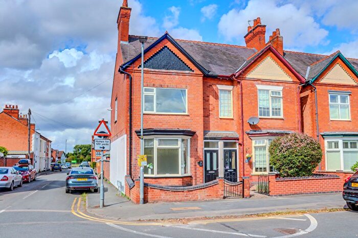 4 Bedroom Semi-Detached House For Sale In Broad Street, Syston, LE7