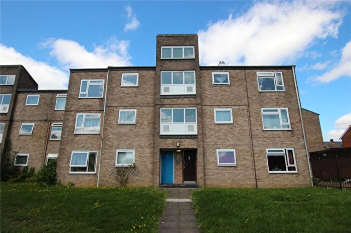 2 Bedroom House To Rent In Whipperley Ring, Luton, LU1