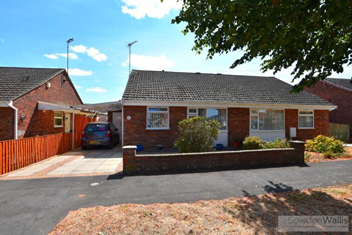 2 Bedroom Semi-Detached Bungalow For Sale In Emmanuel Road, Stamford, PE9