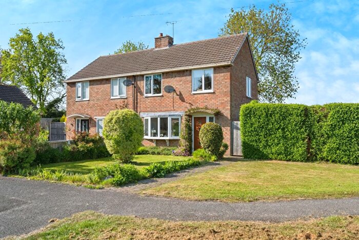 3 Bedroom Semi-Detached House For Sale In Church Close, North Wheatley, Retford, DN22