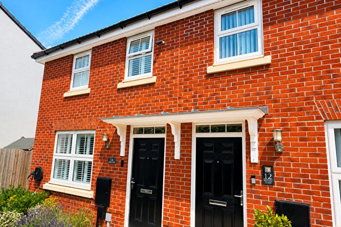 3 Bedroom Semi-Detached House For Sale In Kestrel Close, Newent, GL18