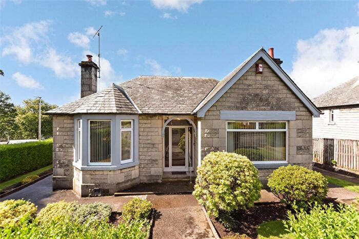 3 Bedroom Bungalow For Sale In Lyndhurst Terrace, Dundee, Angus, DD2