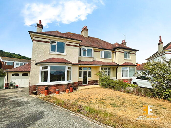 3 Bedroom Semi-Detached House For Sale In The Oval, Llandudno, LL30