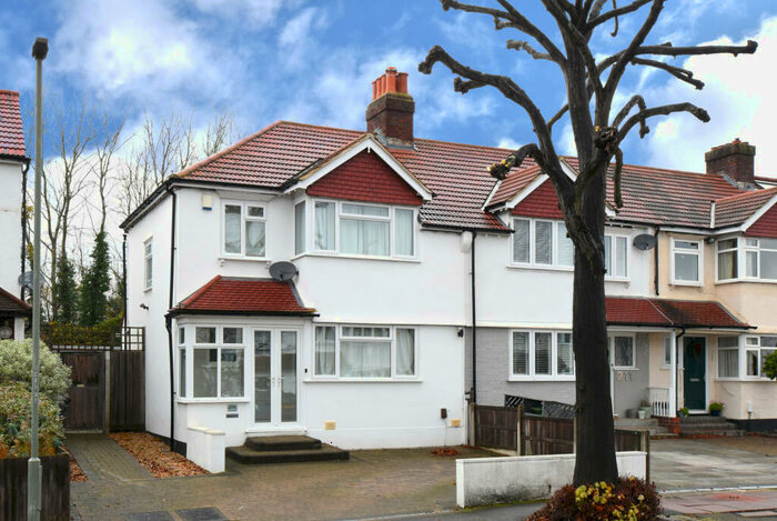 3 Bedroom Terraced House To Rent In Clock House Road, Beckenham, Kent, BR3