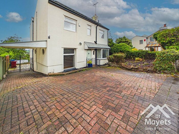 4 Bedroom Detached House For Sale In Lammack Road, Blackburn. Lancs. Bb, BB1