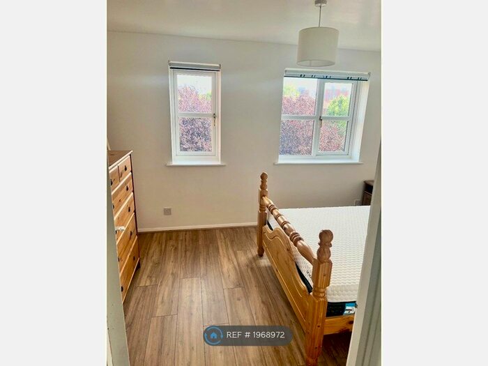 1 Bedroom Flat To Rent In Tarplett House, London, SE14